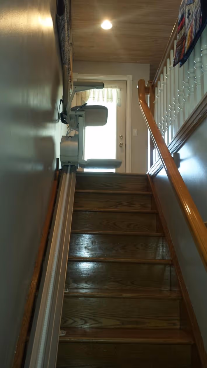 Dennis of Salt Lake City, Utah New Stairlift