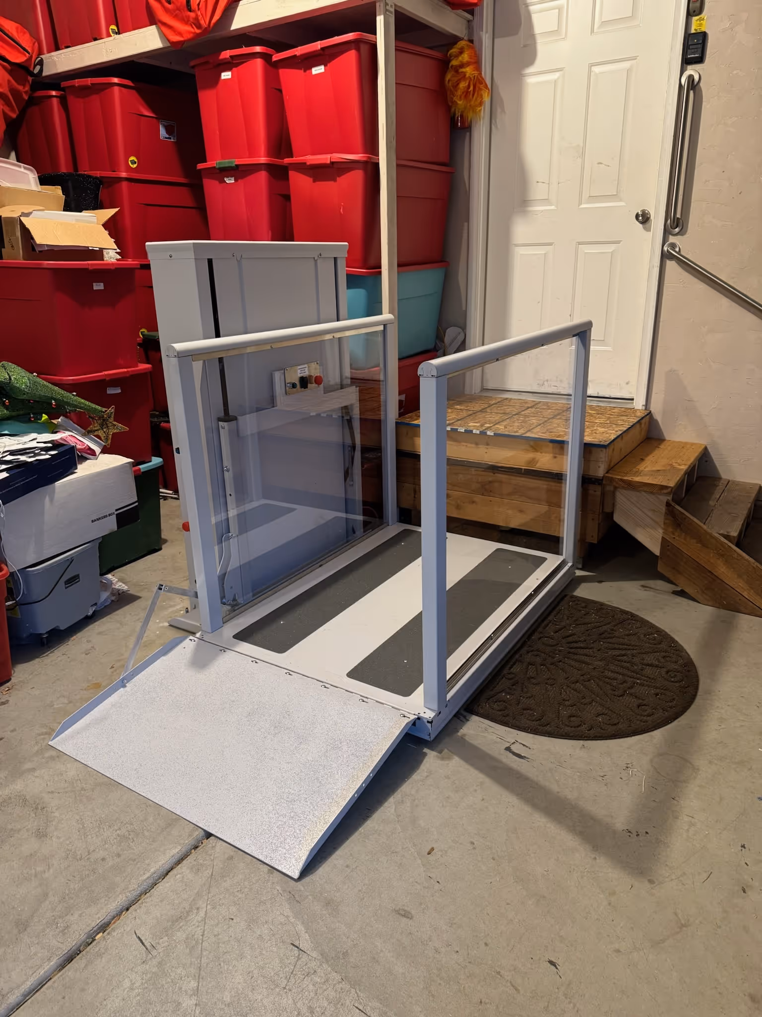 Mini Vista Vertical Platform Lift