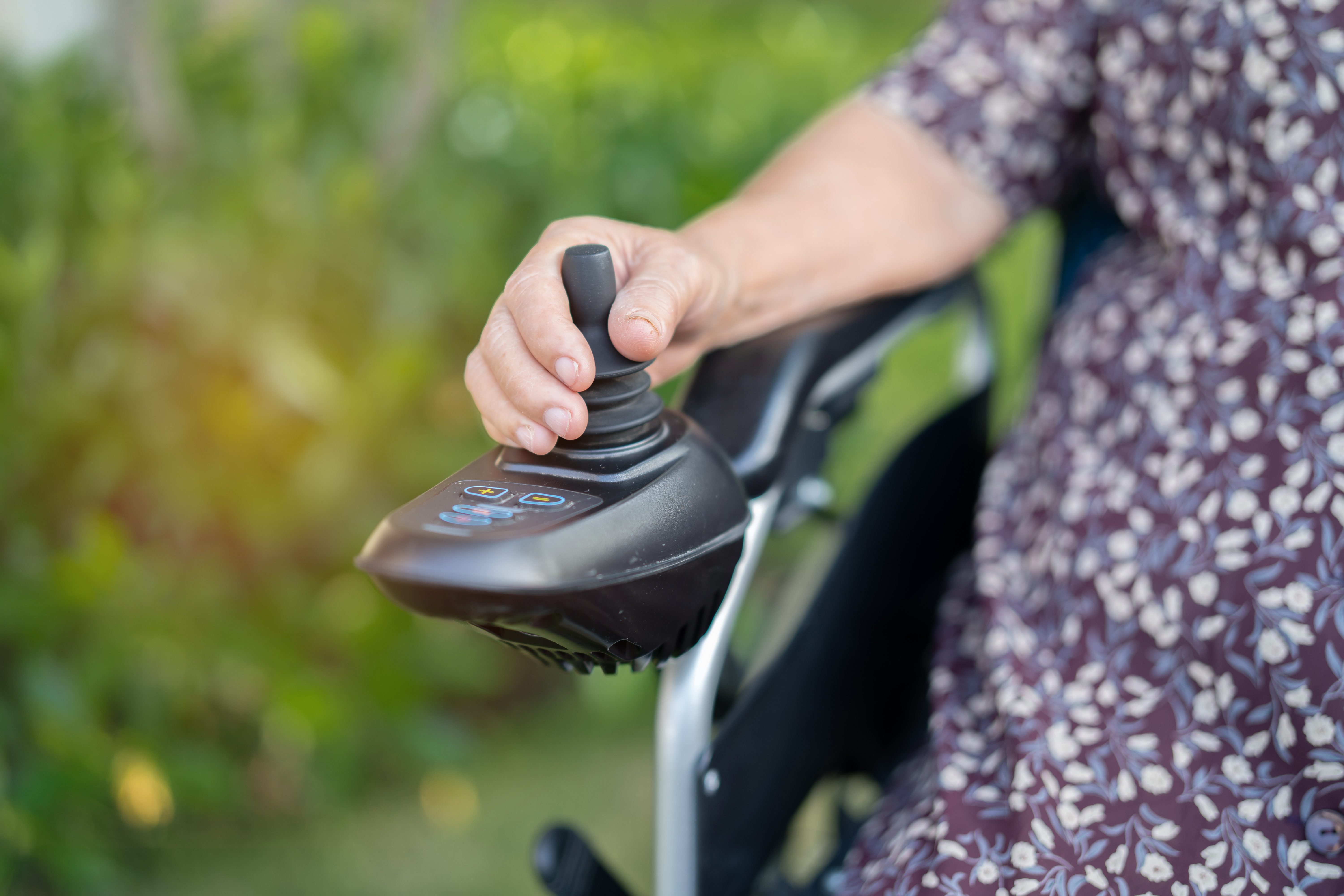 Buying a Mobility Scooter? Ask Yourself These 4 Questions First